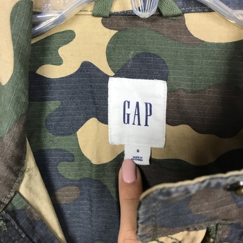 Gap Camo Jacket - image 8